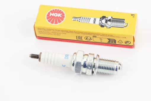 Свеча 4Т DR8EA - M12 L18 - CG/CB/CH250/YP250, FIX-337570