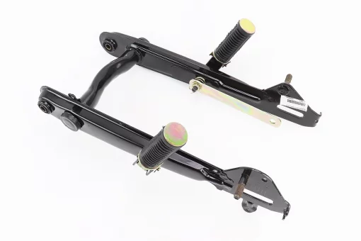 Маятник задний с сайлентблоками, подножками в сборе ALPHA, FIX-319364