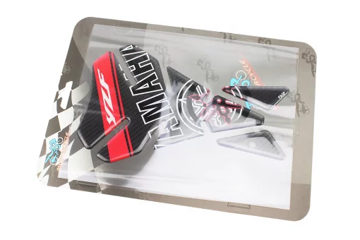 Наклейка защитная на бак топливный "YAMAHA", черно-красный карбон, FIX-502417