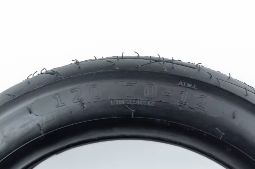 Шина 120/70-12 бескамерная, шоссейный рисунок 250, ШИНИ, YQ-303022