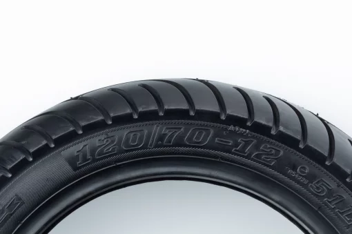 Шина 120/70-12 безкамерна, шосейний малюнок 6002, ШИНИ, YQ-303168