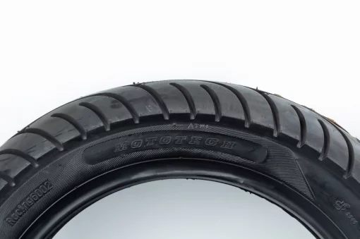 Шина 120/70-12 безкамерна, шосейний малюнок 6002, ШИНИ, YQ-303168