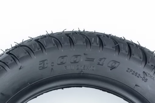 Шина 3,00-10 бескамерная, дорожная "лапка" 121, ШИНИ, YQ-303535