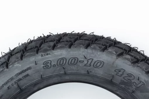Шина 3,00-10 бескамерная, шипованная CA184A, ШИНИ, YQ-303668
