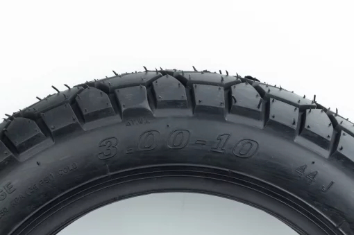 Шина 3,00-10 бескамерная, шипованная GRAVITY, ШИНИ, YQ-353751