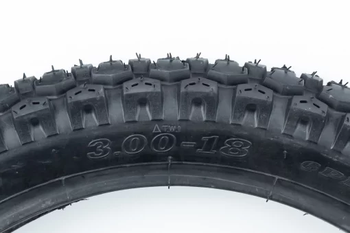 Шина 3,00-18 шипованная SV546, ШИНИ, YQ-303565