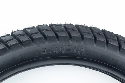 Шина 3,00-18 шипованная YX-933, ШИНИ, YQ-353780