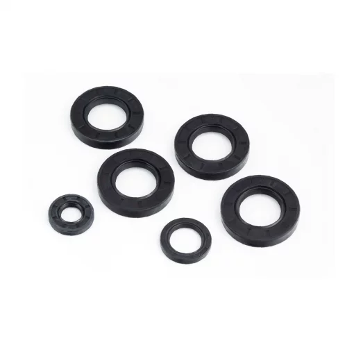 Сальники к-кт 6шт (20x40x8; 30x45x7; 40x70x12-4шт) редуктора 101-2, чорні, M175/195N, YQ-604168