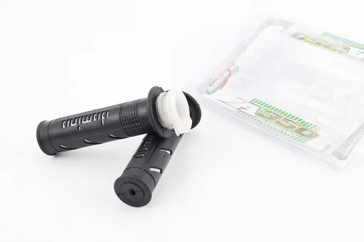 Рукоятка руля лев./пр. к-кт с вставкой, черные, FIX-210810